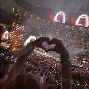 Meet your Posher, Tess